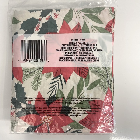 Two New In Package Christmas House 52” X 70” Table Clothes Poinsettias Holiday - Picture 5 of 5